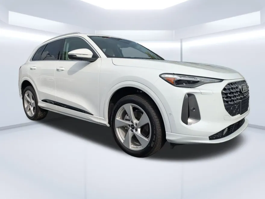 2025 Audi Q5 2.0T Premium Plus photo 1