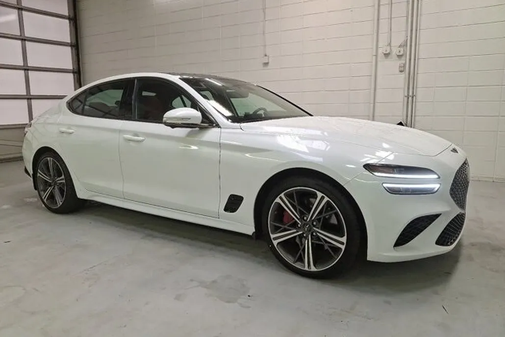 2025 Genesis G70 3.3T Sport Advanced photo 1