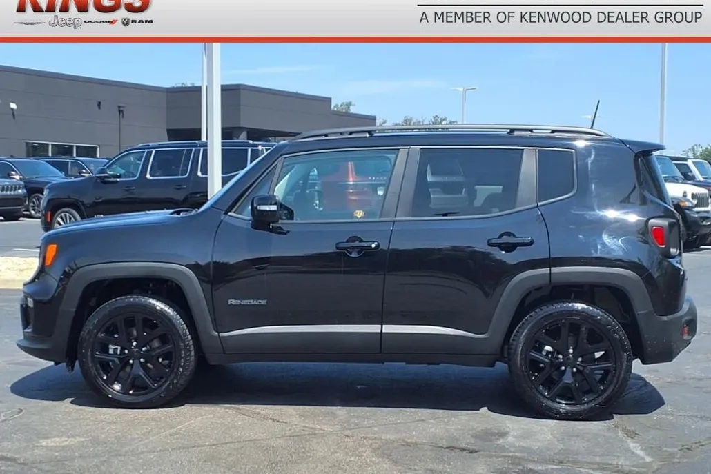 2023 Jeep Renegade Latitude photo 1