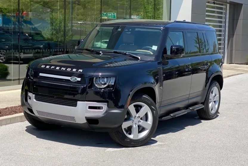 2025 Land Rover Defender 110 S photo 1