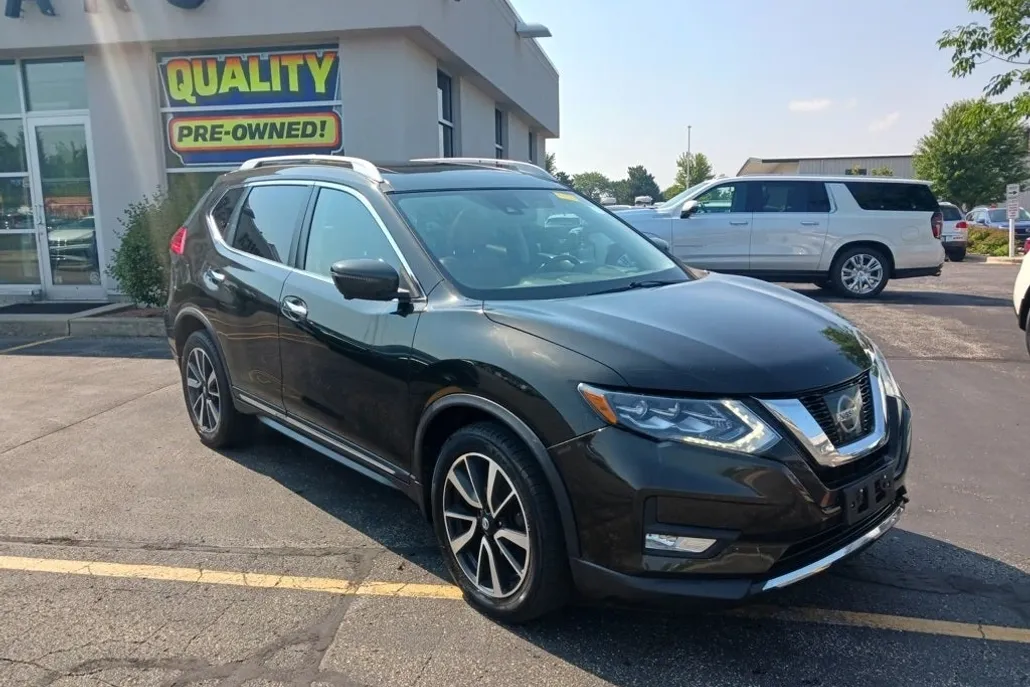 2017 Nissan Rogue SL photo 1