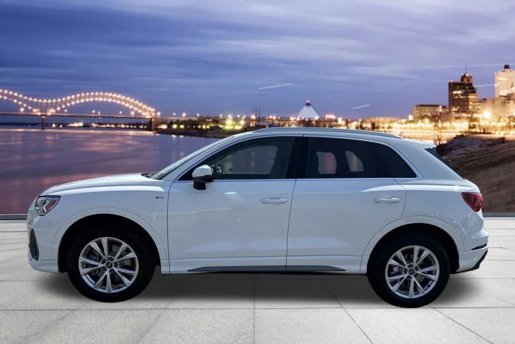 2025 Audi Q3 45 TFSI S line Premium photo 1