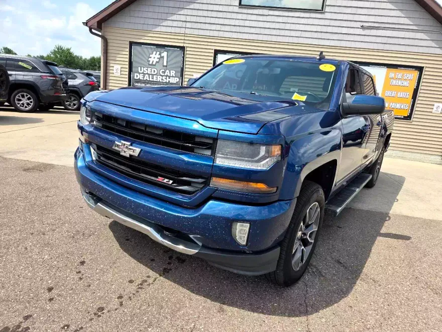 2016 Chevrolet Silverado 1500 LT photo 1
