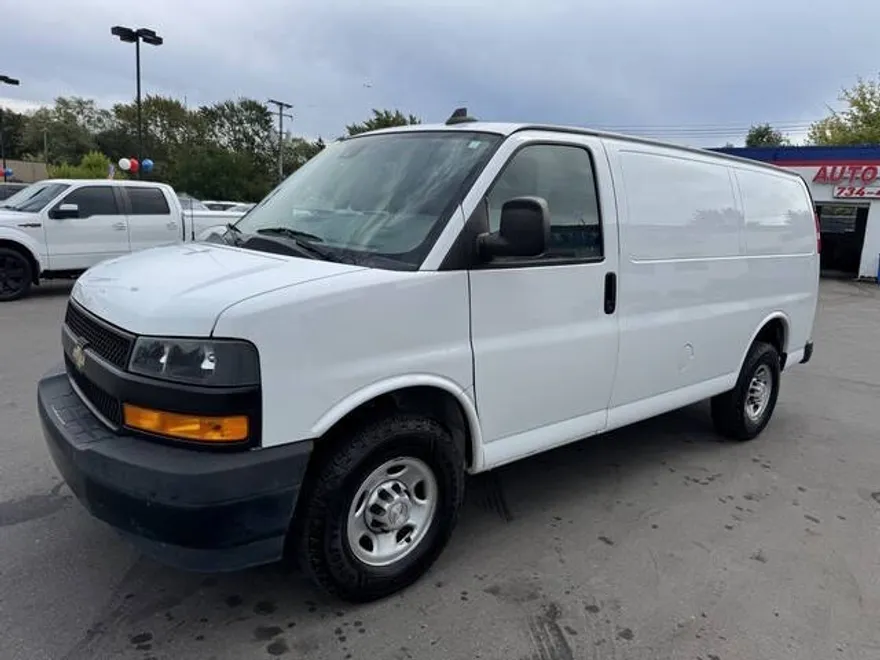 2019 Chevrolet Express 2500 Cargo Van photo 1