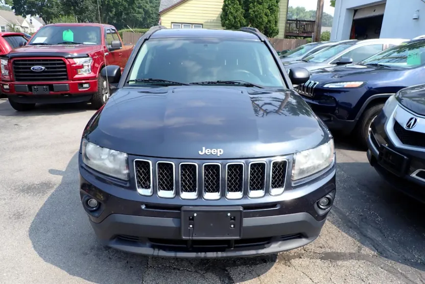2014 Jeep Compass Sport photo 1