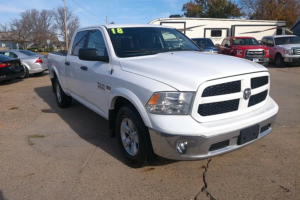 2018 Ram 1500 SLT photo 1