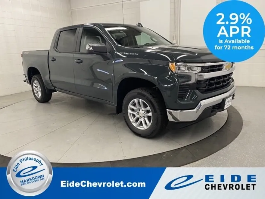 2025 Chevrolet Silverado 1500 LT photo 1