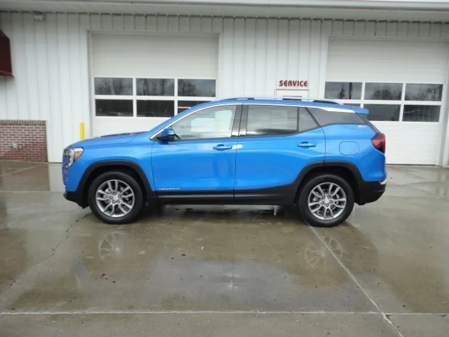 2024 Gmc Terrain SLT photo 1