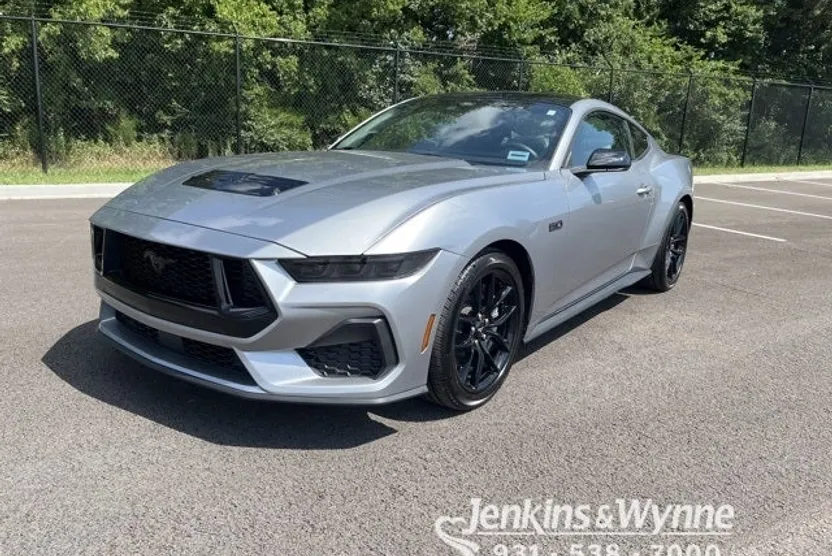 2024 Ford Mustang GT Premium photo 1