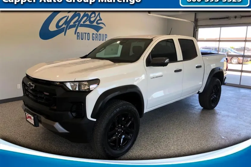 2025 Chevrolet Colorado Trail Boss photo 1