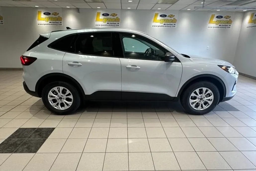 2025 Ford Escape Active photo 1