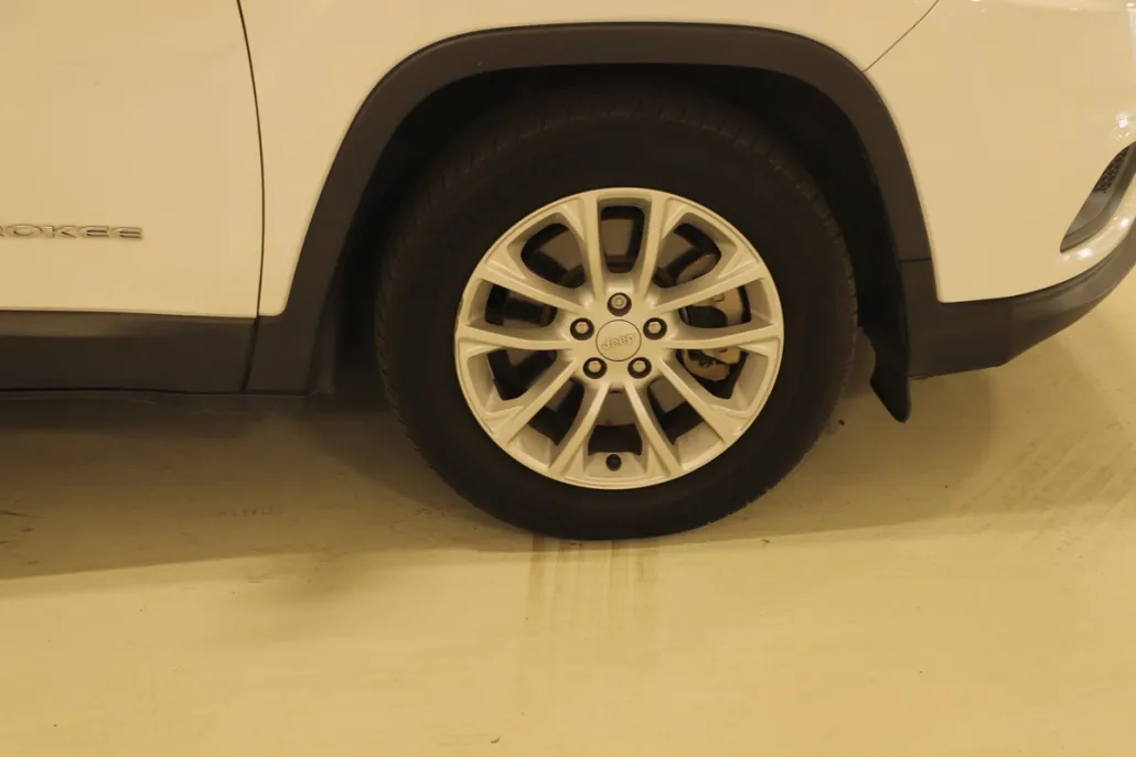 2019 Jeep Cherokee Latitude photo 1