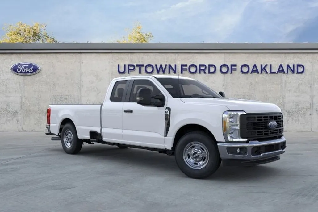 2025 Ford F-250 photo 1
