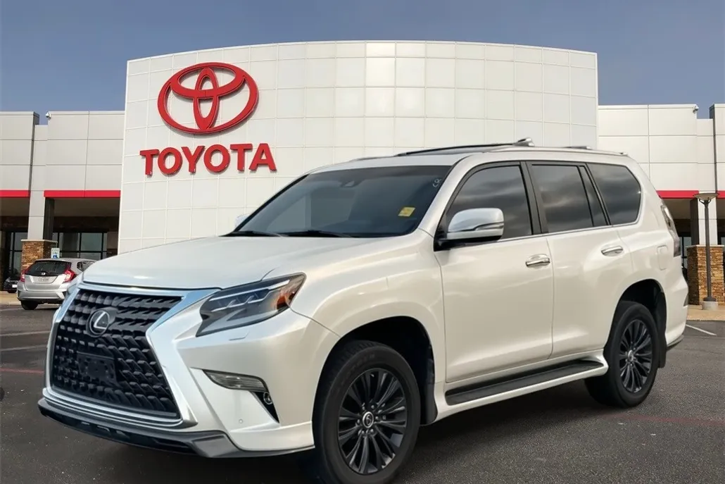 2023 Lexus GX 460 Luxury photo 1