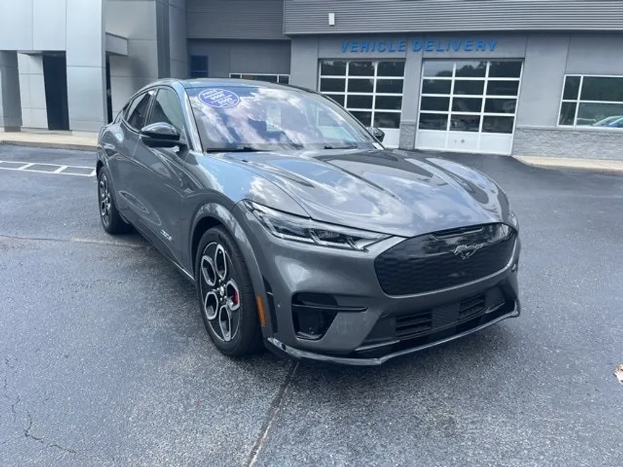 2023 Ford Mustang Mach-E GT photo 1