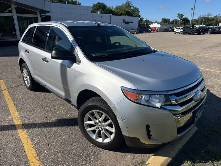 2013 Ford Edge SE photo 1
