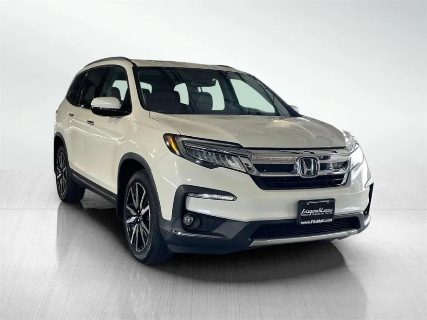 2019 Honda Pilot Elite photo 1