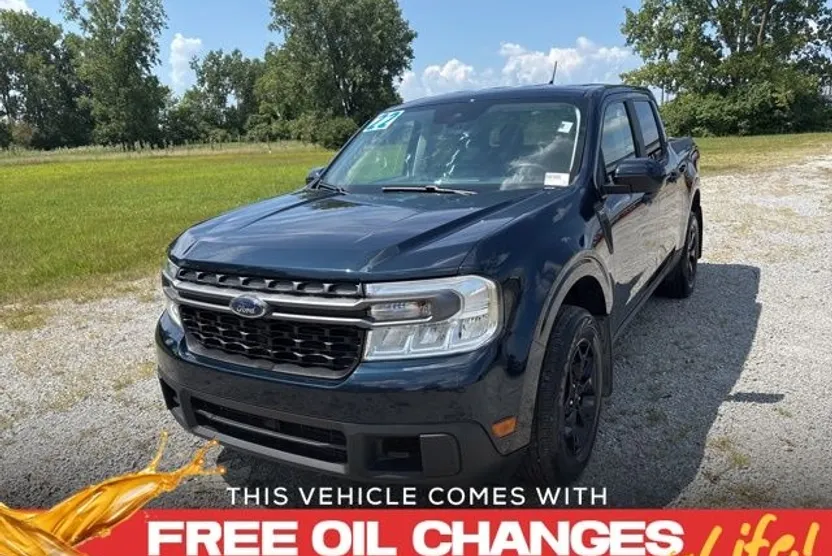 2022 Ford Maverick XLT photo 1