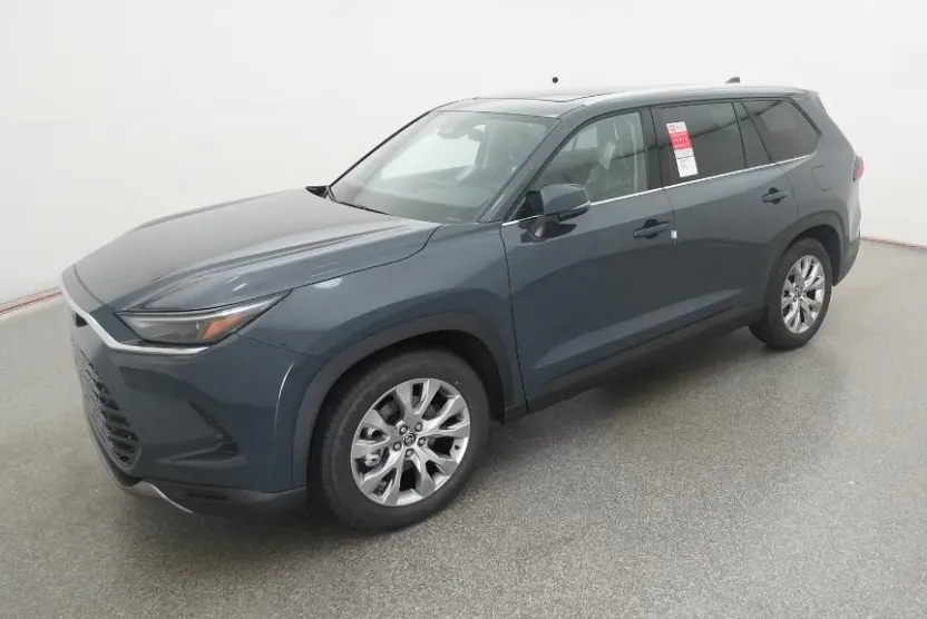 2026 Toyota Highlander Hybrid Limited photo 1