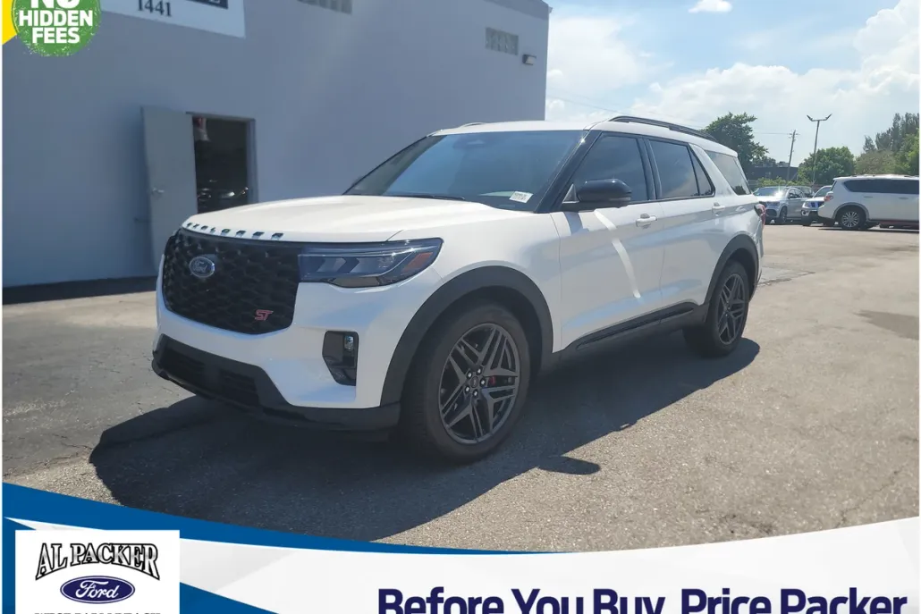 2025 Ford Explorer ST photo 1