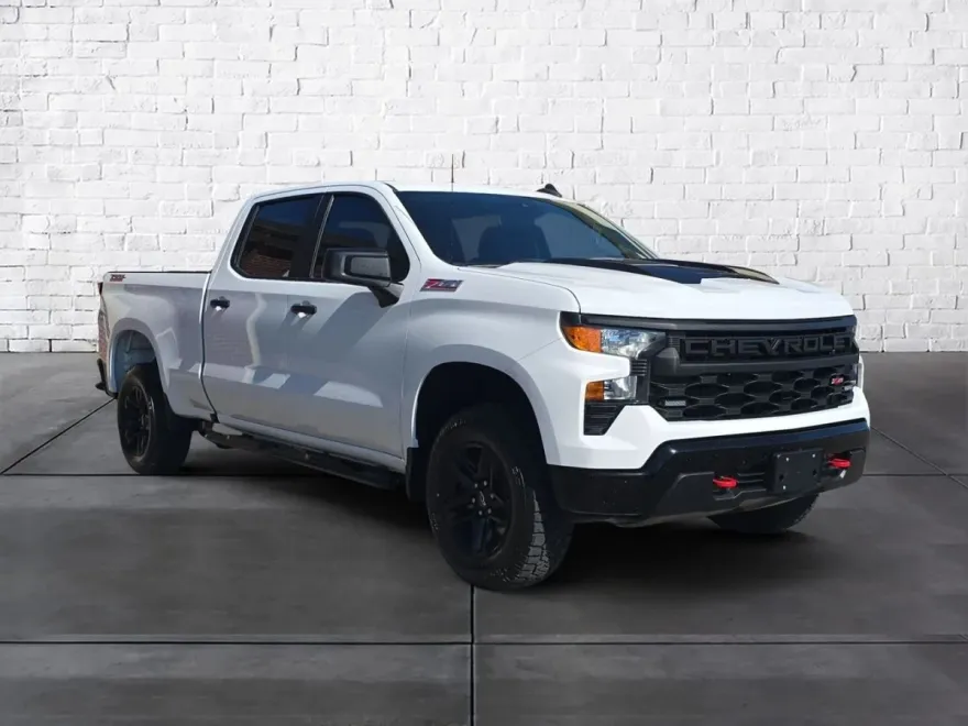 2022 Chevrolet Silverado 1500 Custom Trail Boss photo 1