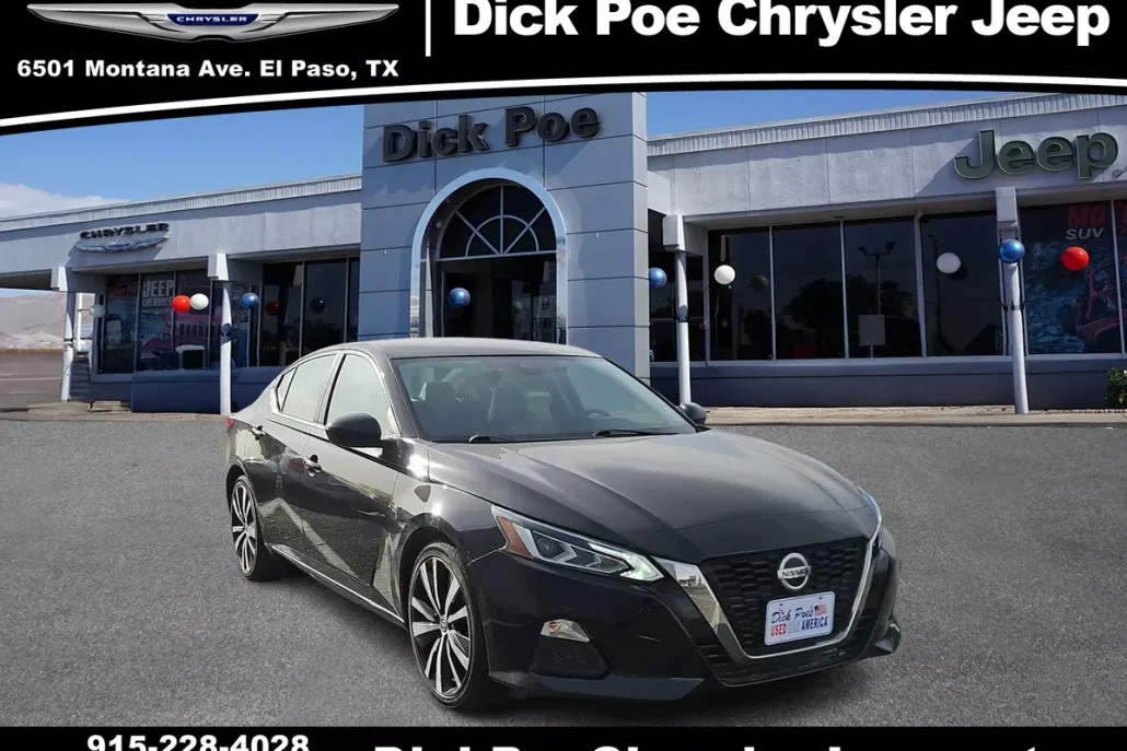 2021 Nissan Altima SR photo 1