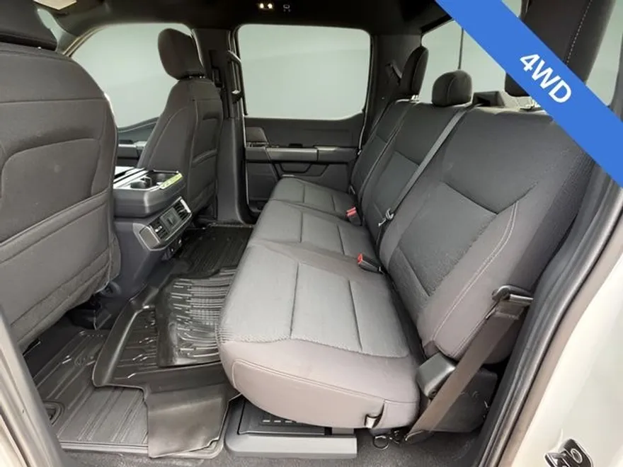 2024 Ford F-150 XLT photo 1