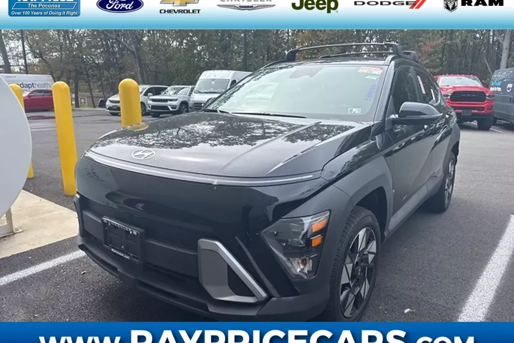 2025 Hyundai Kona SEL photo 1