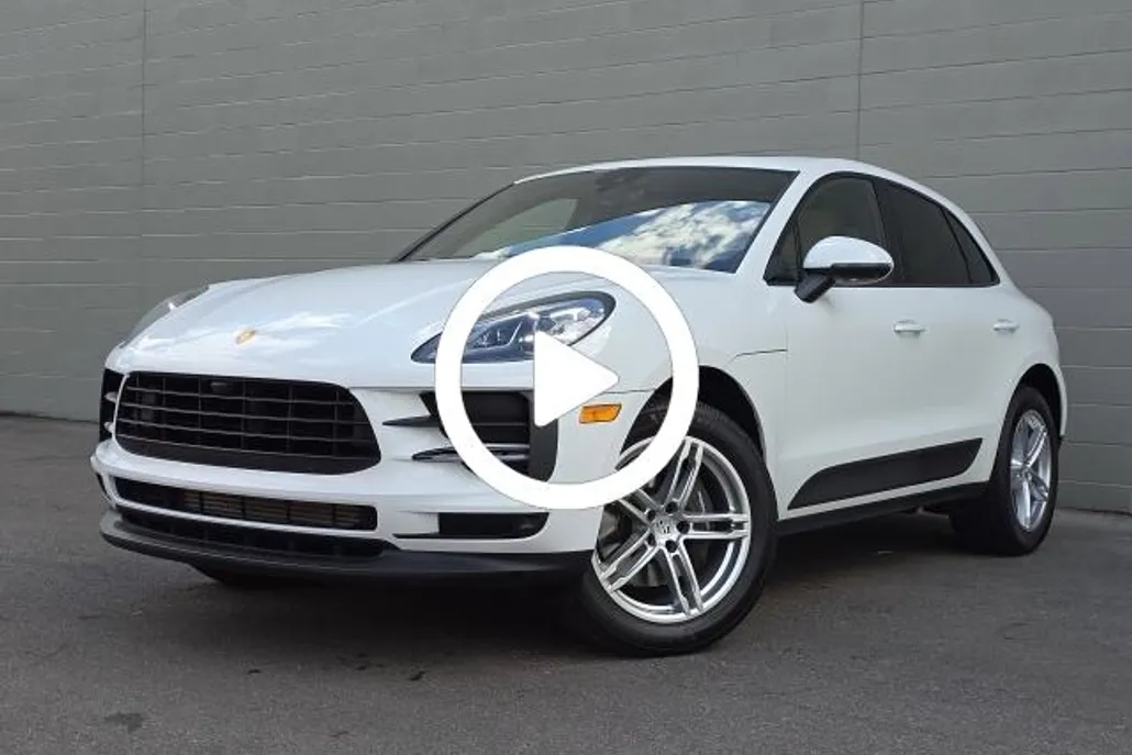 2021 Porsche Macan Base photo 1