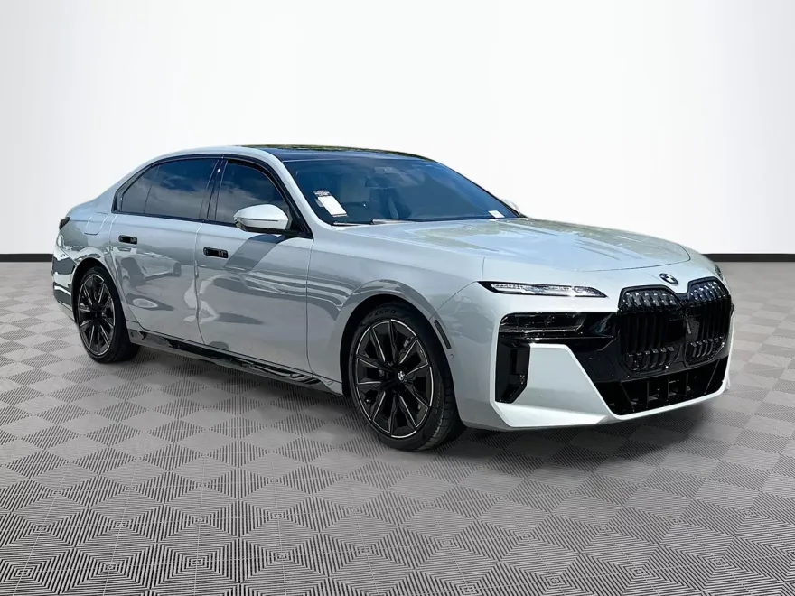 2023 Bmw 740i photo 1