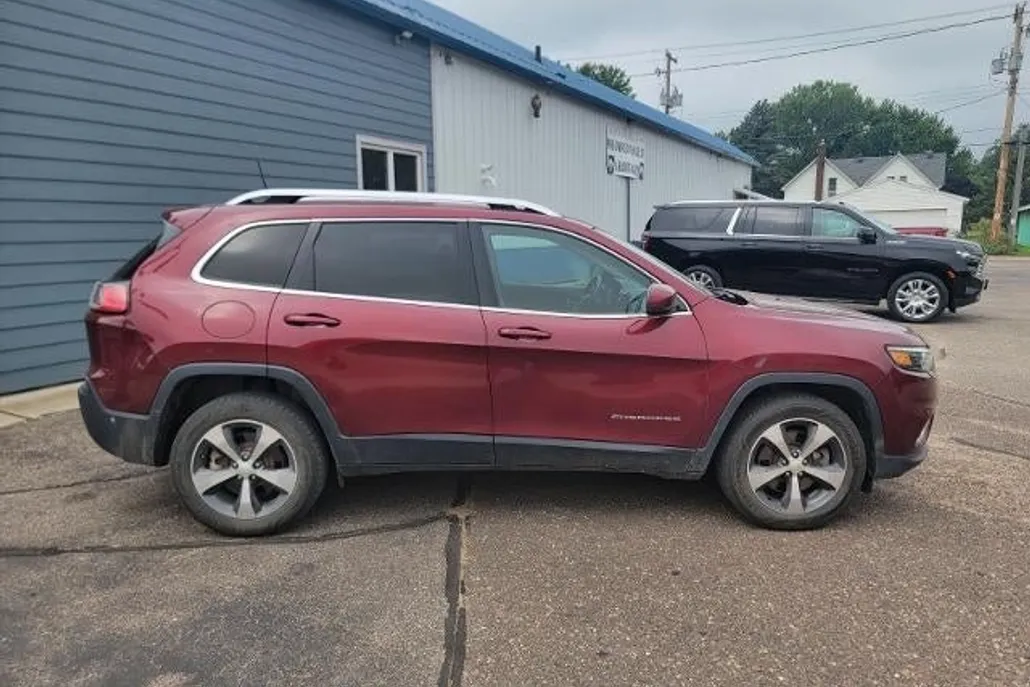 2019 Jeep Cherokee Limited photo 1
