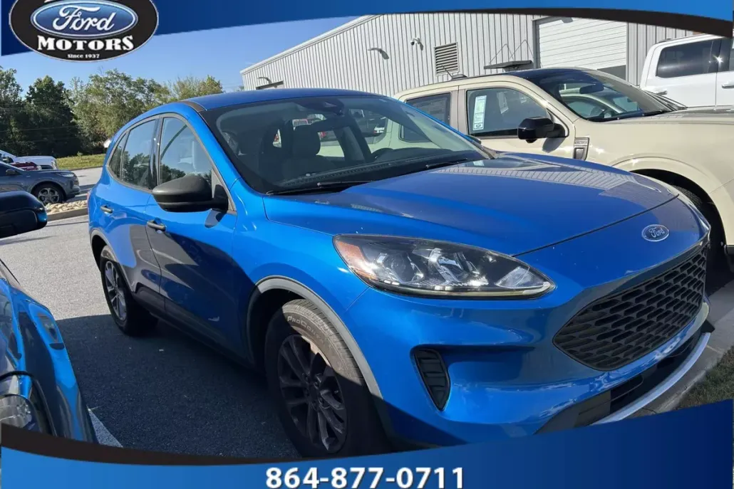2021 Ford Escape S photo 1