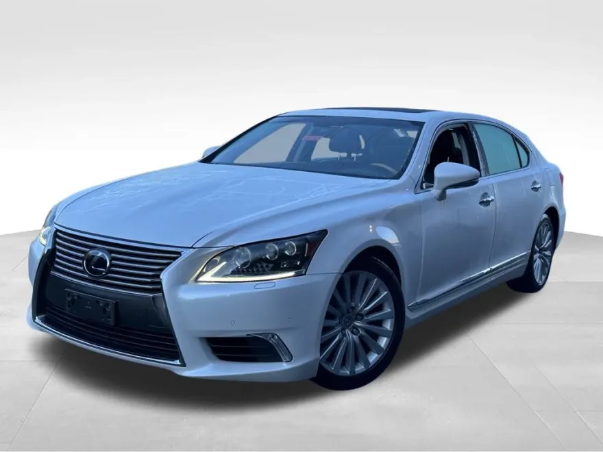 2017 Lexus LS 460 L AWD photo 1