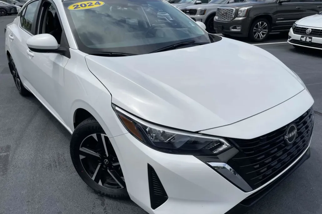 2024 Nissan Sentra SV photo 1