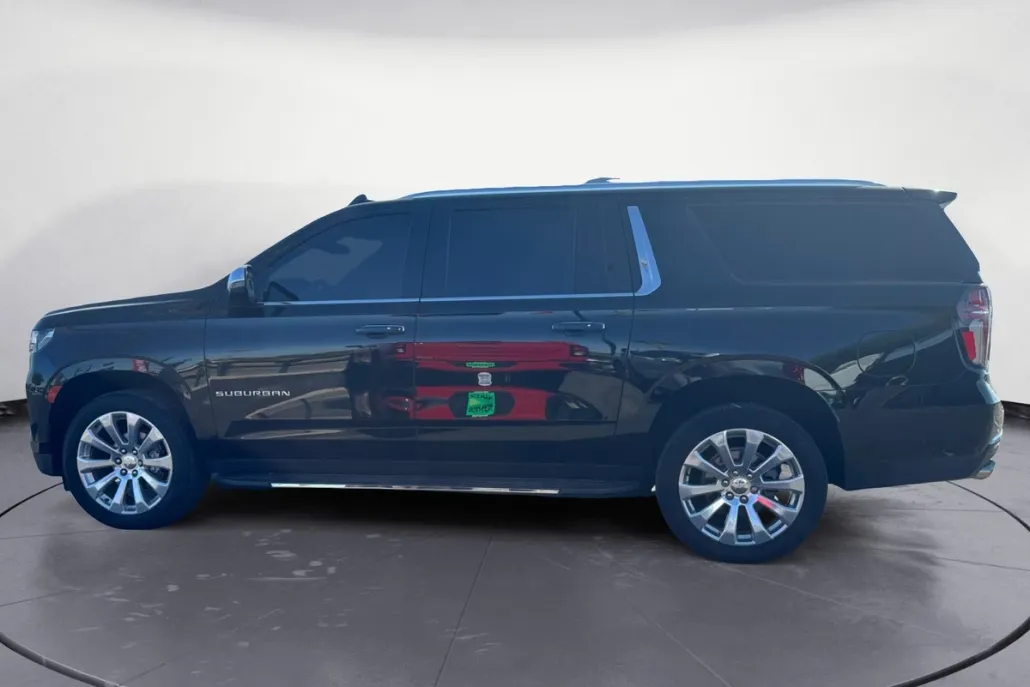 2021 Chevrolet Suburban Premier photo 1