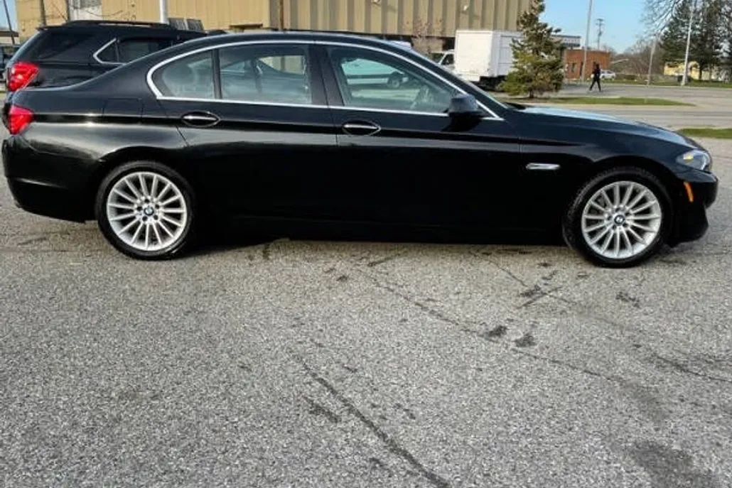 2013 Bmw 535i xDrive photo 1