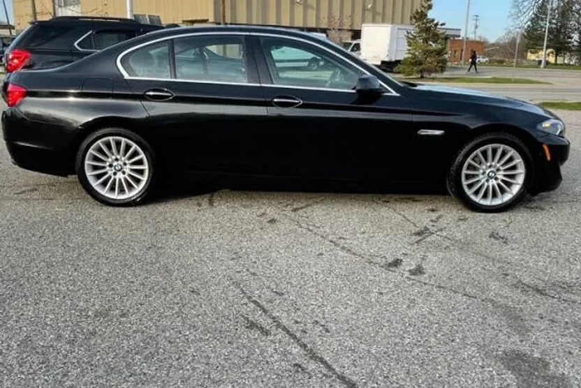 2013 Bmw 535i xDrive photo 1