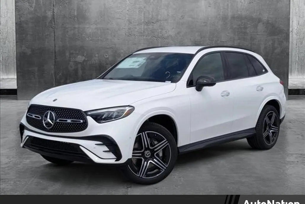 2025 Mercedes Benz GLC 300 AMG photo 1