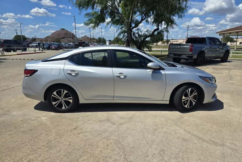 2023 Nissan Sentra SV photo 1