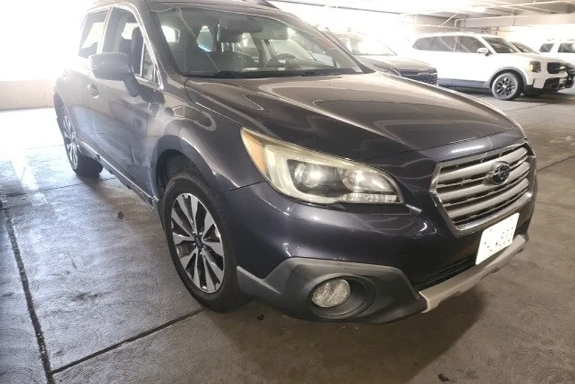 2015 Subaru Outback 2.5i Limited photo 1