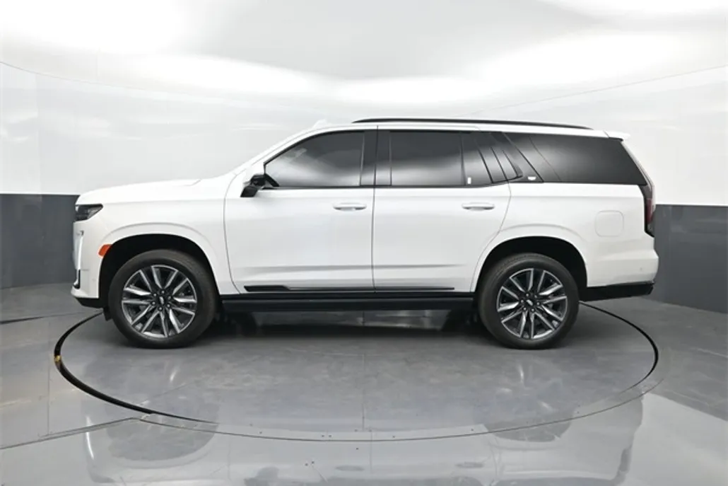 2022 Cadillac Escalade Sport Platinum photo 1