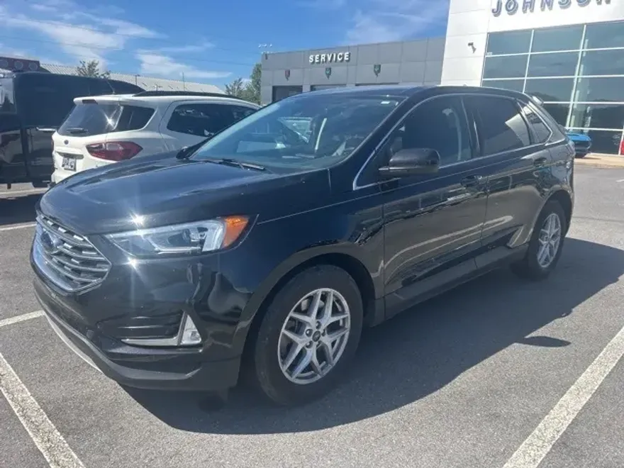 2021 Ford Edge SEL photo 1