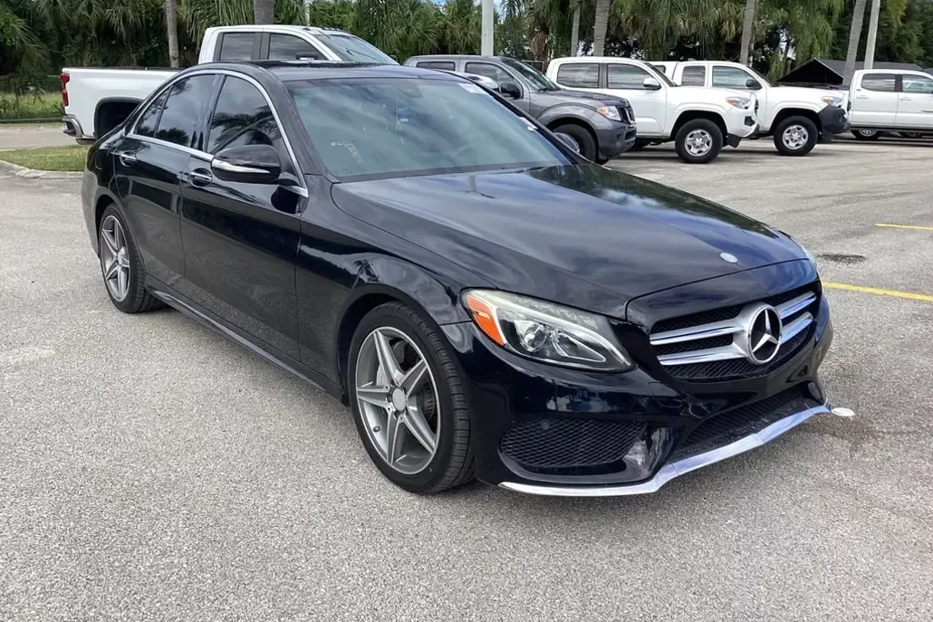 2015 Mercedes Benz C 400 photo 1