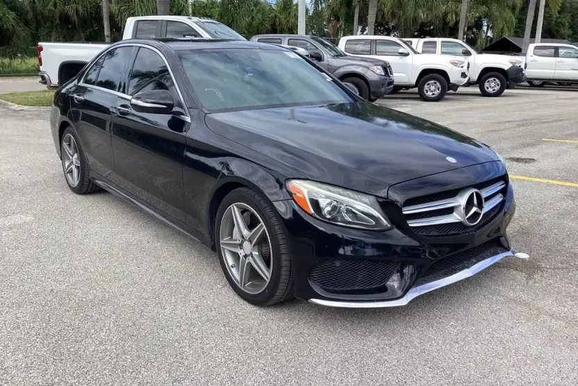 2015 Mercedes Benz C 400 photo 1