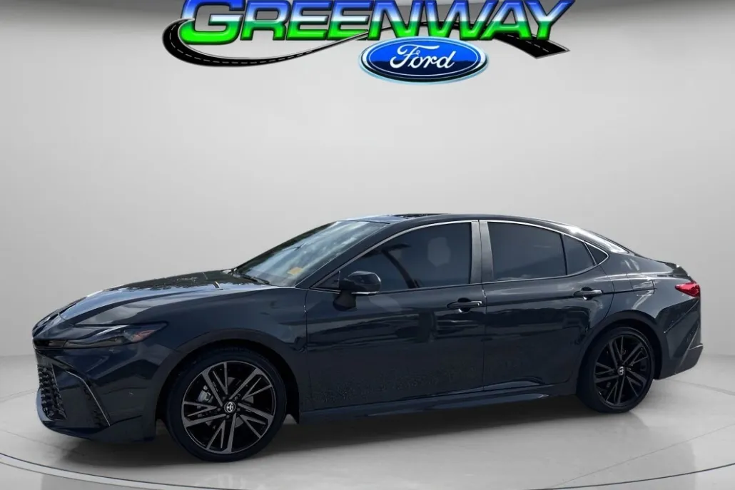 2025 Toyota Camry XSE photo 1