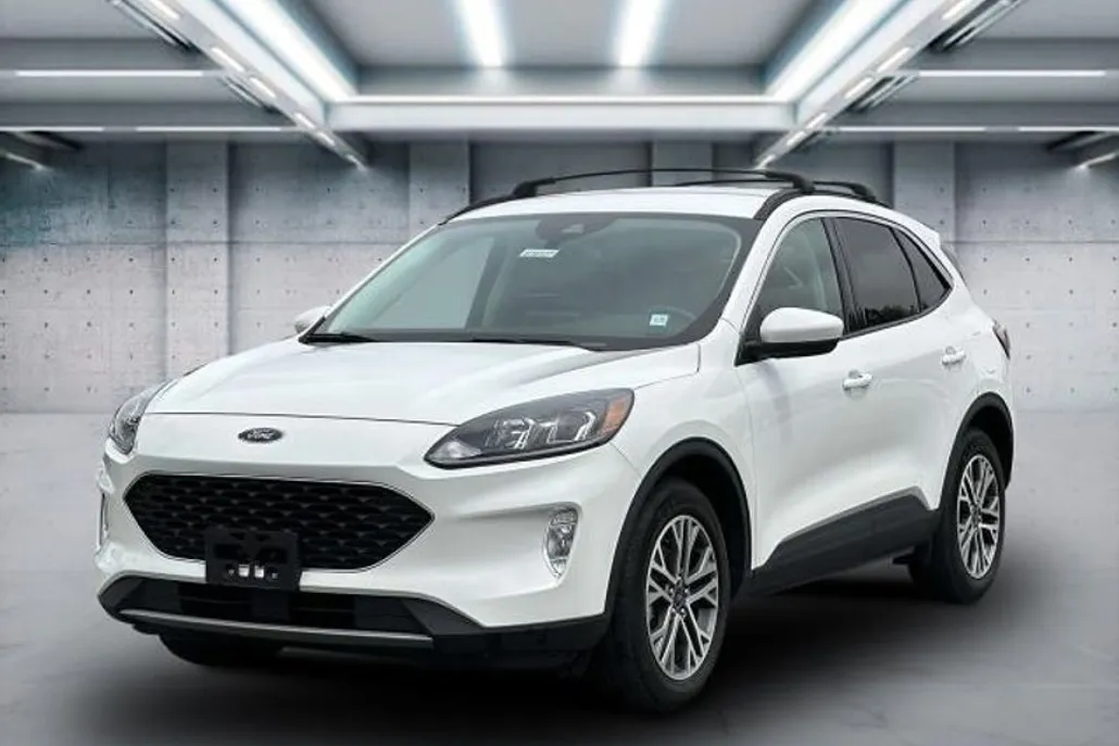 2022 Ford Escape SEL Hybrid photo 1