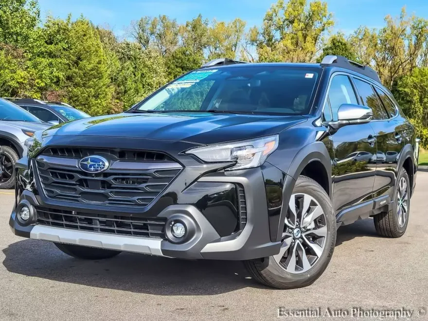 2025 Subaru Outback Touring XT photo 1