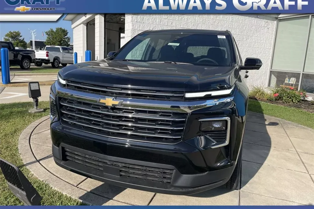 2025 Chevrolet Traverse photo 1