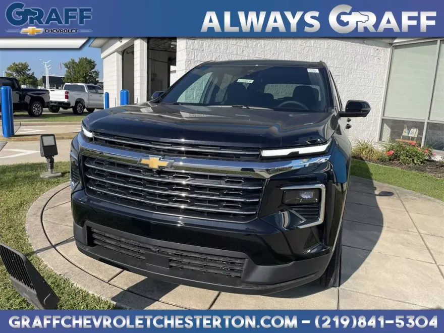 2025 Chevrolet Traverse photo 1