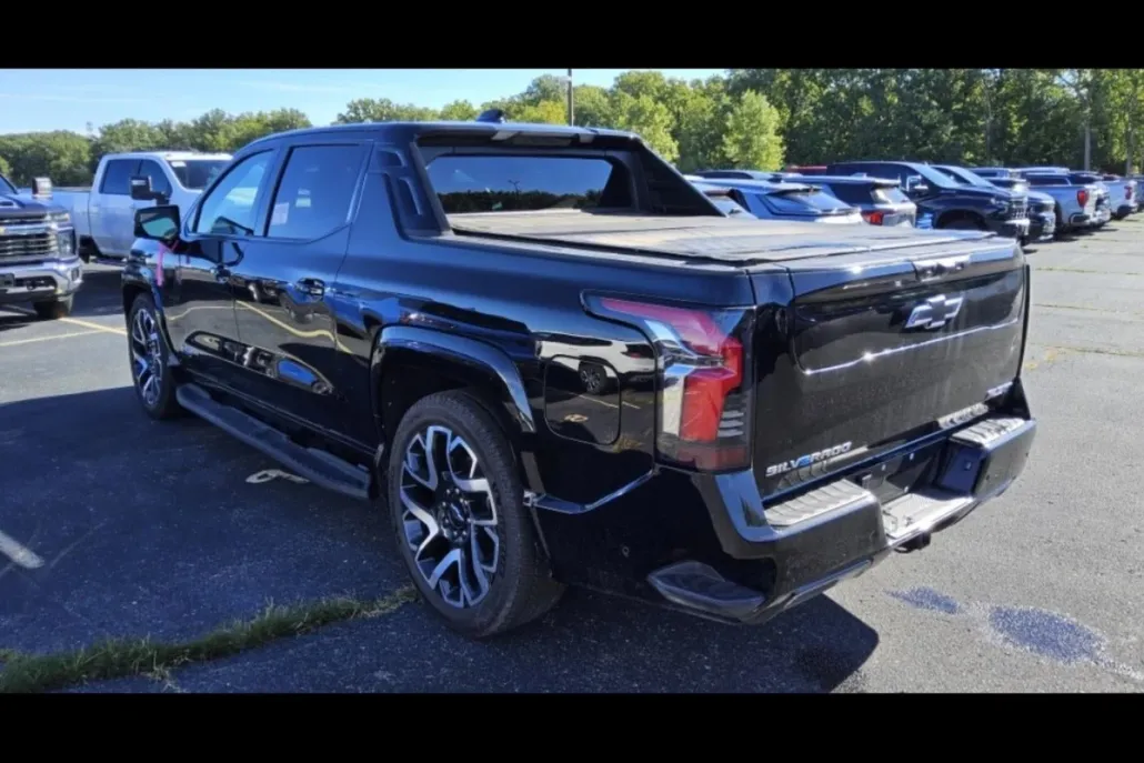 2024 Chevrolet Silverado RST photo 1